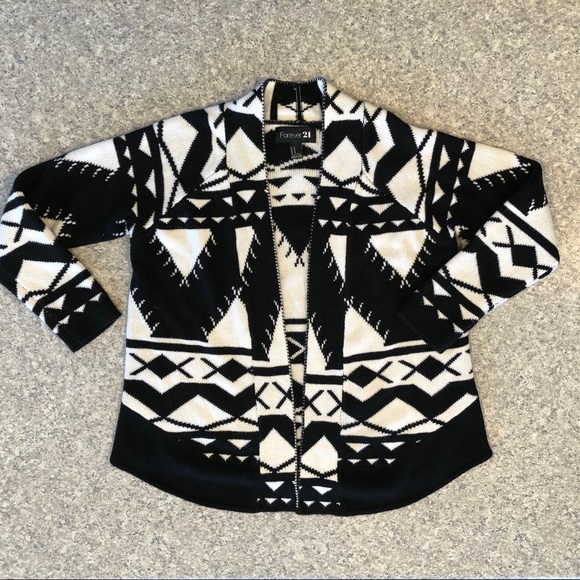 Forever 21 Sweater - Picture 2 of 9